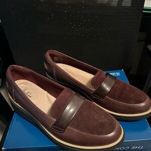 Clarks Women's Burgundy Loafers
